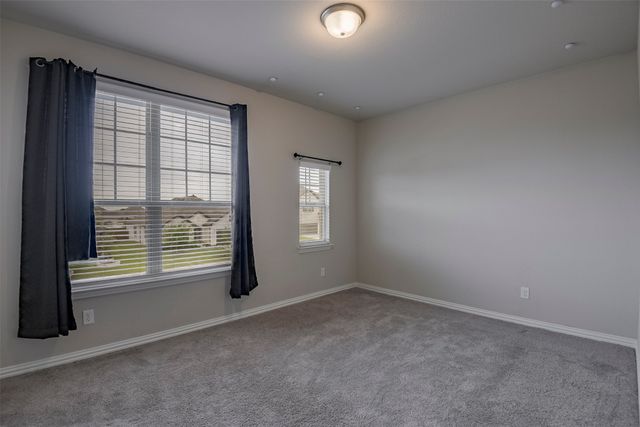 424 Burrow Drive, Waxahachie, TX 75167