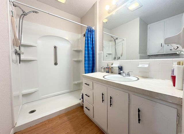 64 Mohawk, Searcy, AR 72143