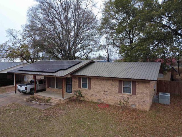 64 Mohawk, Searcy, AR 72143