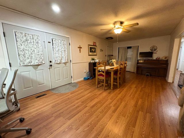 64 Mohawk, Searcy, AR 72143