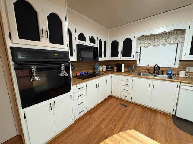 64 Mohawk, Searcy, AR 72143