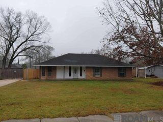 3512 Charry Dr, Baker, LA 70714