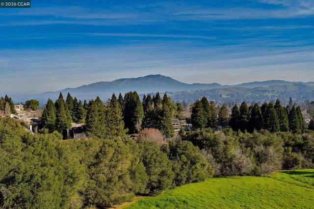 1819 Mockingbird Pl, Danville, CA 94526