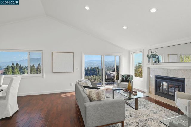 1819 Mockingbird Pl, Danville, CA 94526