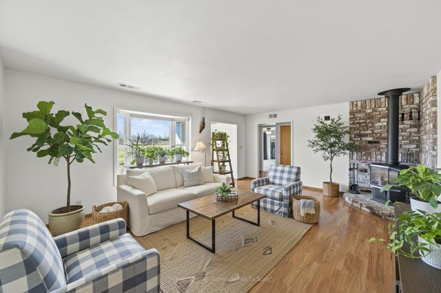 3721 Drybread Road, Cottonwood, CA 96022