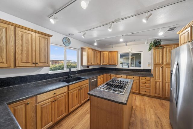 3721 Drybread Road, Cottonwood, CA 96022