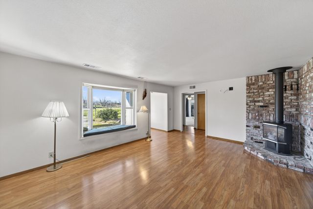 3721 Drybread Road, Cottonwood, CA 96022