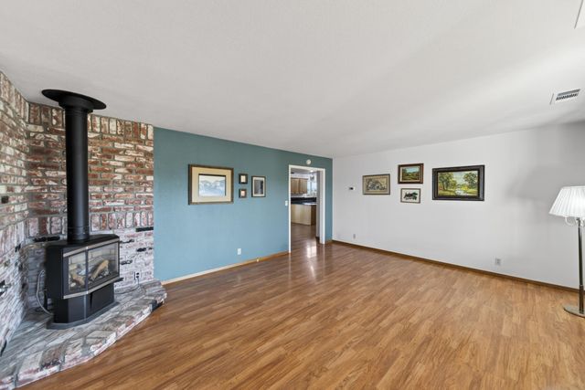 3721 Drybread Road, Cottonwood, CA 96022