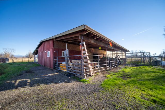 3721 Drybread Road, Cottonwood, CA 96022