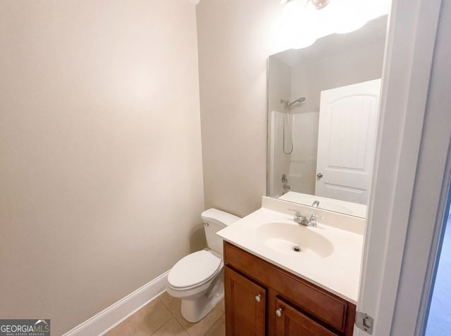 1220 Edgebrook Lane, Snellville, GA 30078