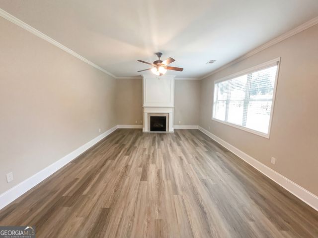 1220 Edgebrook Lane, Snellville, GA 30078