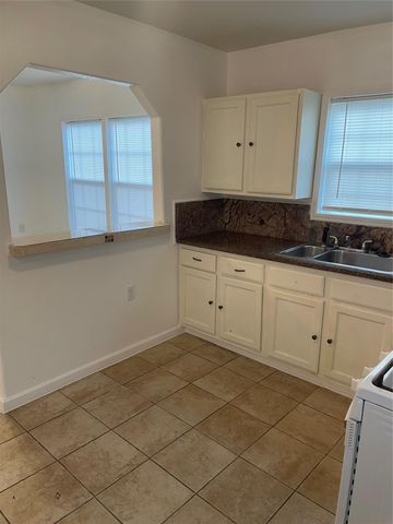 511 Wafer Street, Pasadena, TX 77506