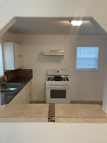 511 Wafer Street, Pasadena, TX 77506