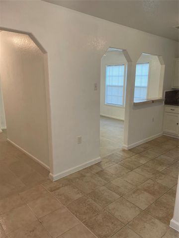 511 Wafer Street, Pasadena, TX 77506