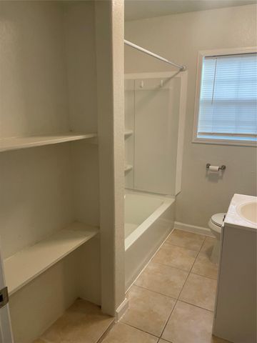 511 Wafer Street, Pasadena, TX 77506