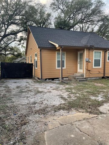 511 Wafer Street, Pasadena, TX 77506