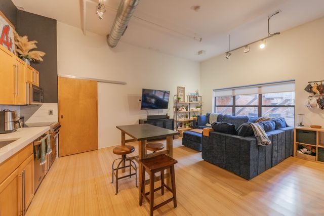 239 Rep John Lewis Way N Apt 300, Nashville, TN 37219