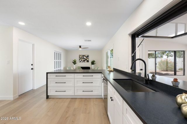 2531 W CAMPO ALEGRE Circle, Mesa, AZ 85202
