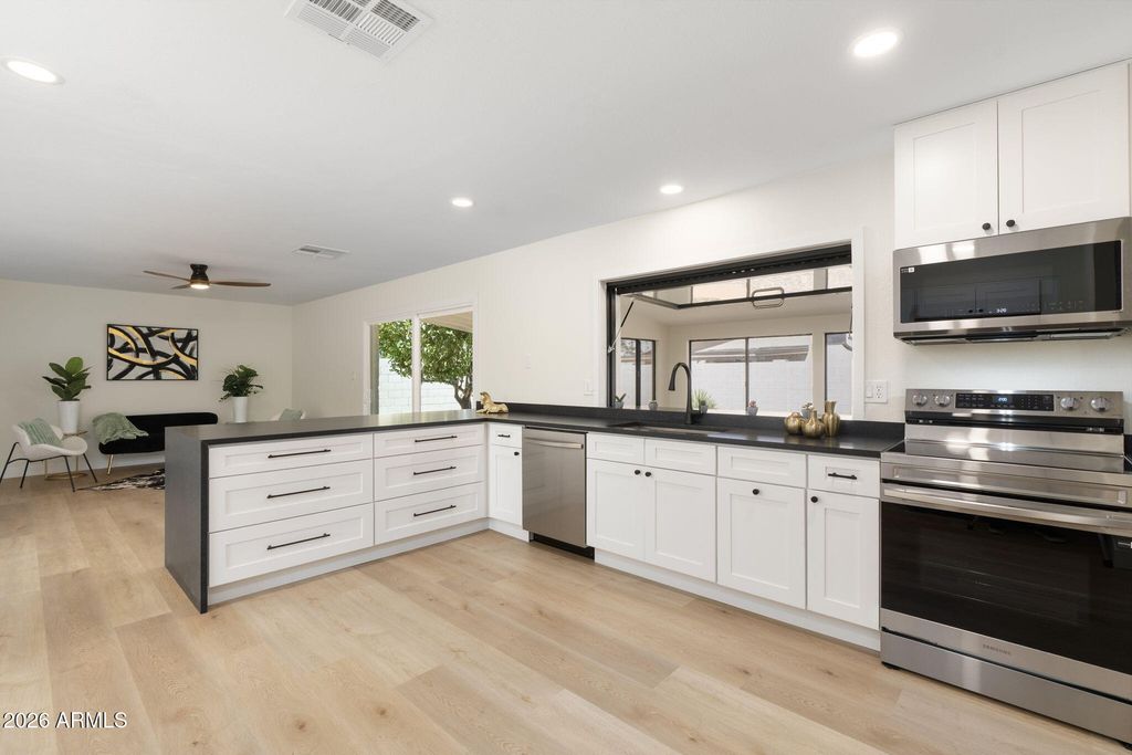 2531 W CAMPO ALEGRE Circle, Mesa, AZ 85202 — photo 4