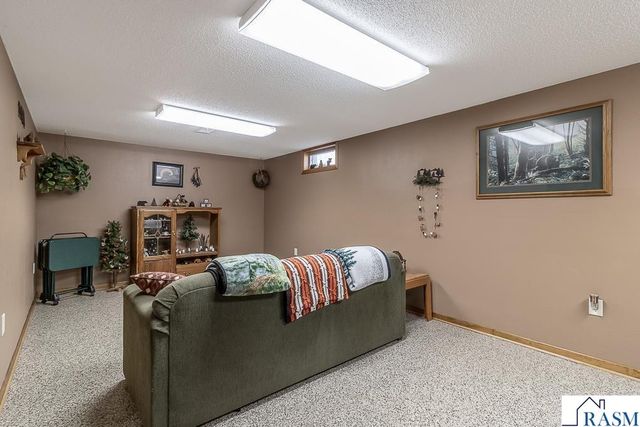 608 SW 1st Street, Madelia, MN 56062