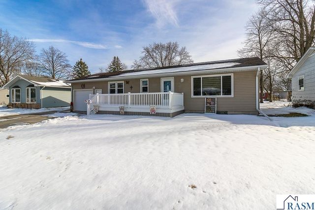 608 SW 1st Street, Madelia, MN 56062