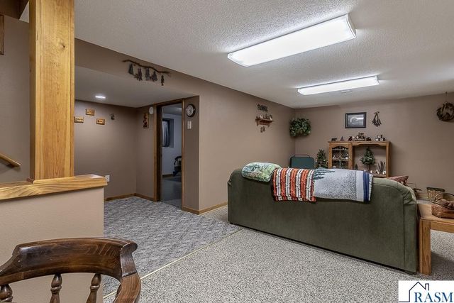 608 SW 1st Street, Madelia, MN 56062