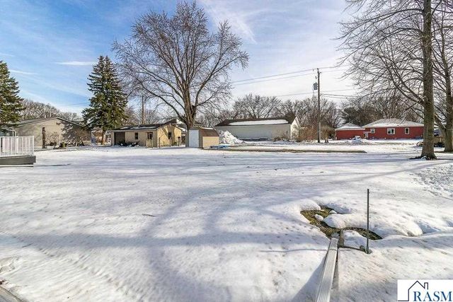 608 SW 1st Street, Madelia, MN 56062