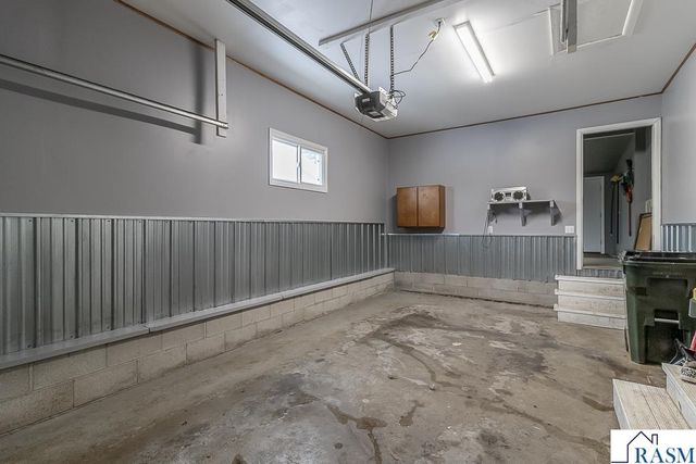 608 SW 1st Street, Madelia, MN 56062