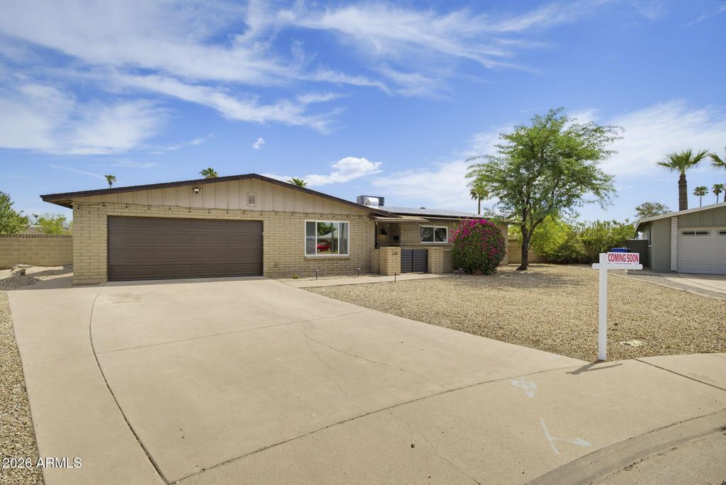 2242 W CONCHO Circle, Mesa, AZ 85202 — photo 4