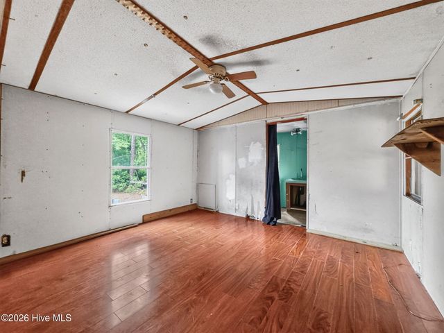4159 9th Street SE, Boiling Spring Lakes, NC 28461