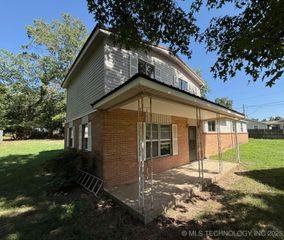 18714 S 525 Road, Tahlequah, OK 74464