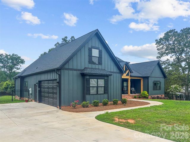 501 Edmunds Lane, Clover, SC 29710