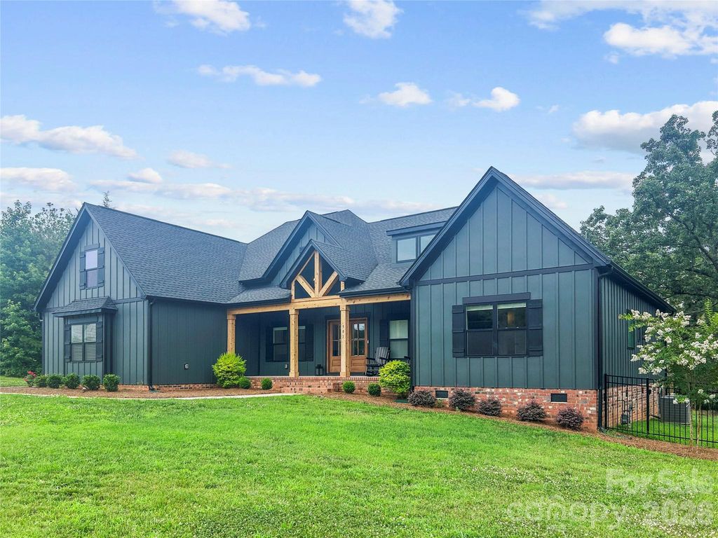 501 Edmunds Lane, Clover, SC 29710
