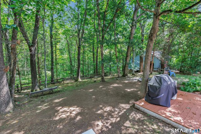 61 Greenbriar Road, Oxford, CT 06478