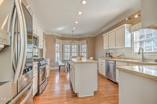 1036 Sussex Drive, Kingsport, TN 37660