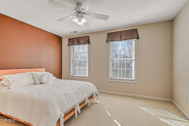 1036 Sussex Drive, Kingsport, TN 37660