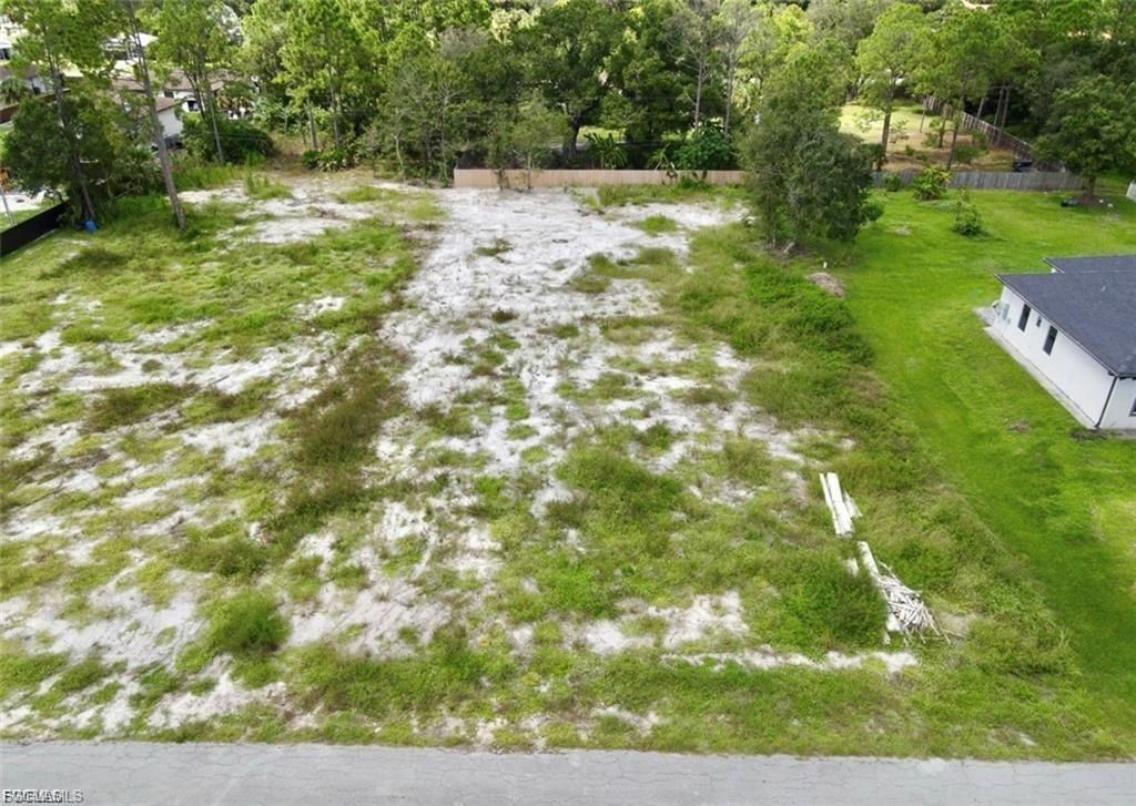 609 Columbus AVE, LEHIGH ACRES, FL 33972 — exterior