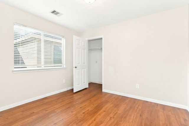 15426 Bammel Oaks Court, Houston, TX 77014