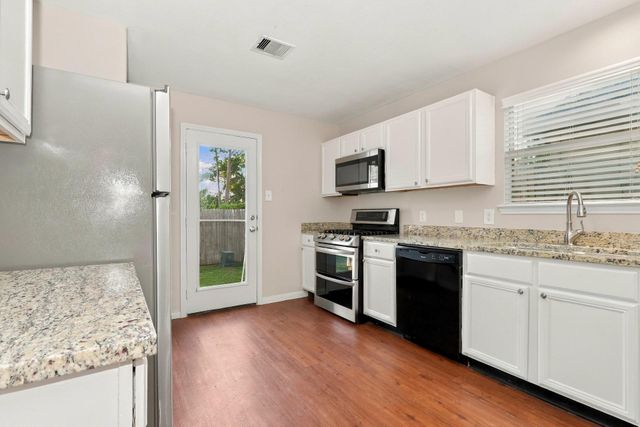 15426 Bammel Oaks Court, Houston, TX 77014