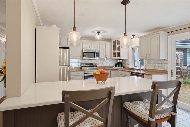 41 Myrtle St, Rockland, MA 02370