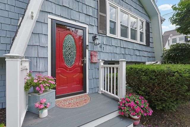 41 Myrtle St, Rockland, MA 02370
