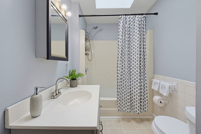 41 Myrtle St, Rockland, MA 02370