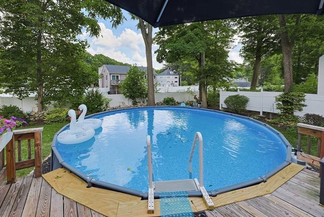 41 Myrtle St, Rockland, MA 02370