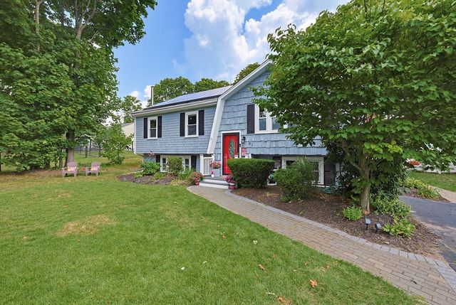 41 Myrtle St, Rockland, MA 02370
