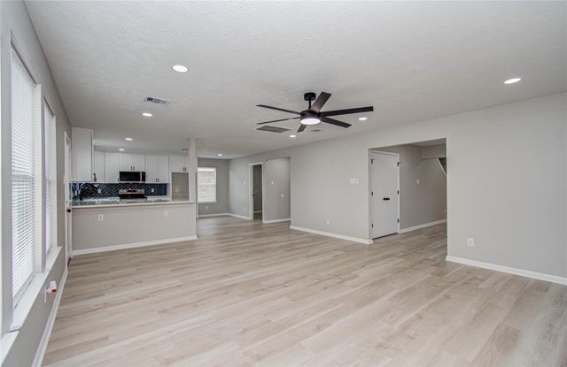 11003 Mossy Hollow Lane, Houston, TX 77075