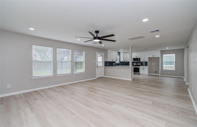 11003 Mossy Hollow Lane, Houston, TX 77075