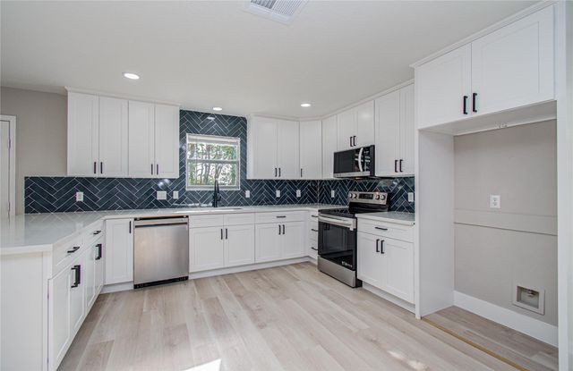 11003 Mossy Hollow Lane, Houston, TX 77075