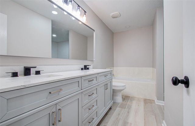 11003 Mossy Hollow Lane, Houston, TX 77075