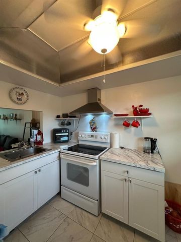 115 Royal Pk Drive 2g, Oakland Park, FL 33309