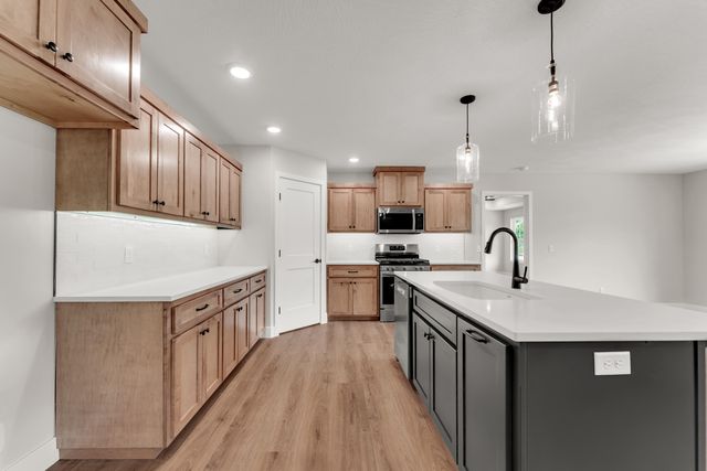 188 Highland Drive, Nixa, MO 65714